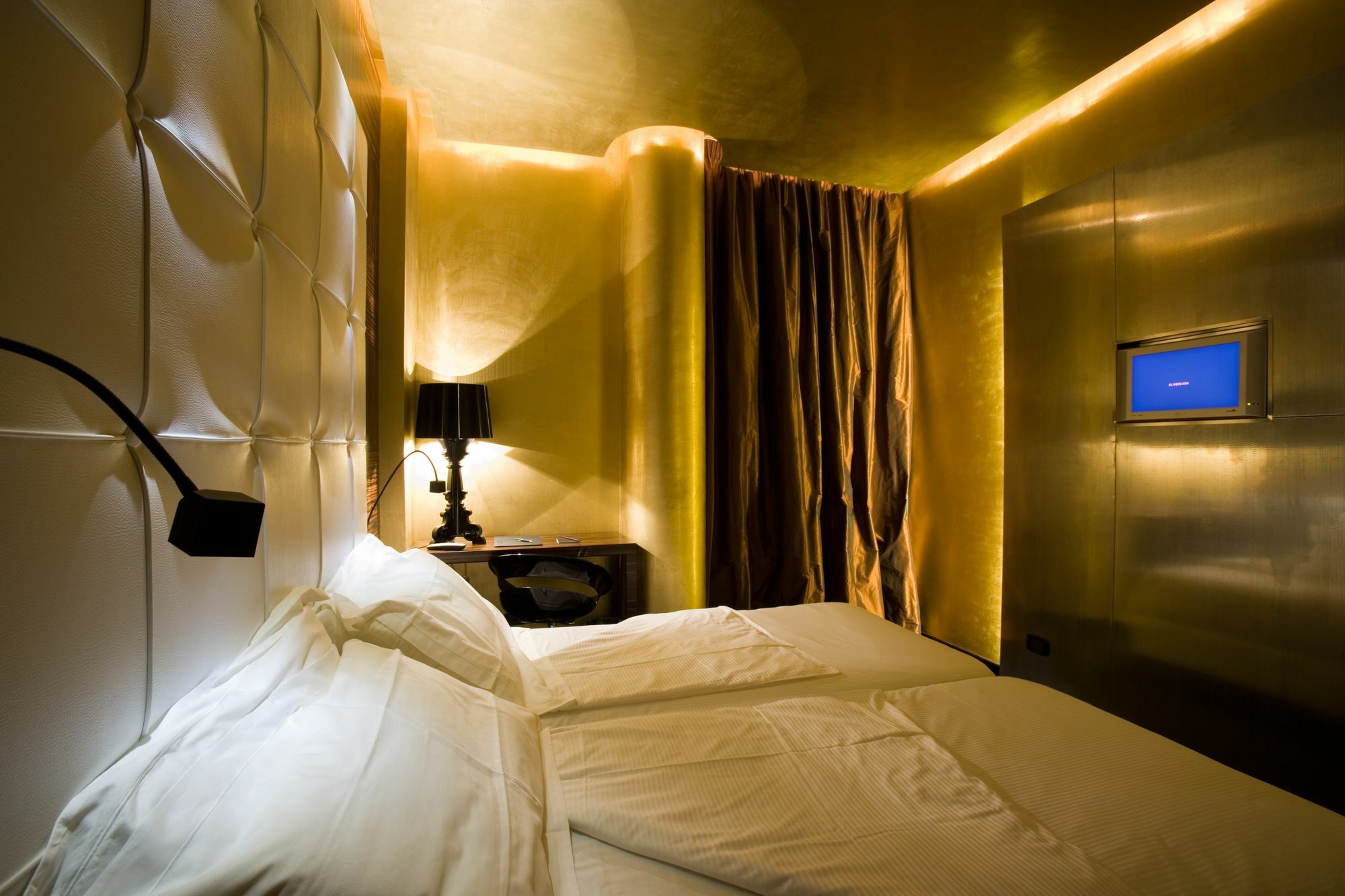 Una Hotels One Катания Экстерьер фото